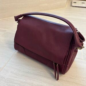 Johansen Camera Bag Maroon